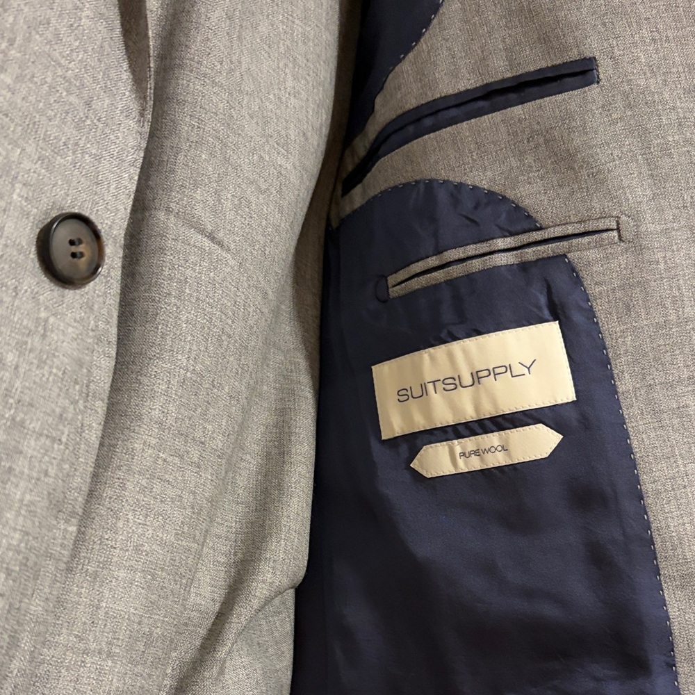 Suitsupply Grey Suit - Picture 2 of 6